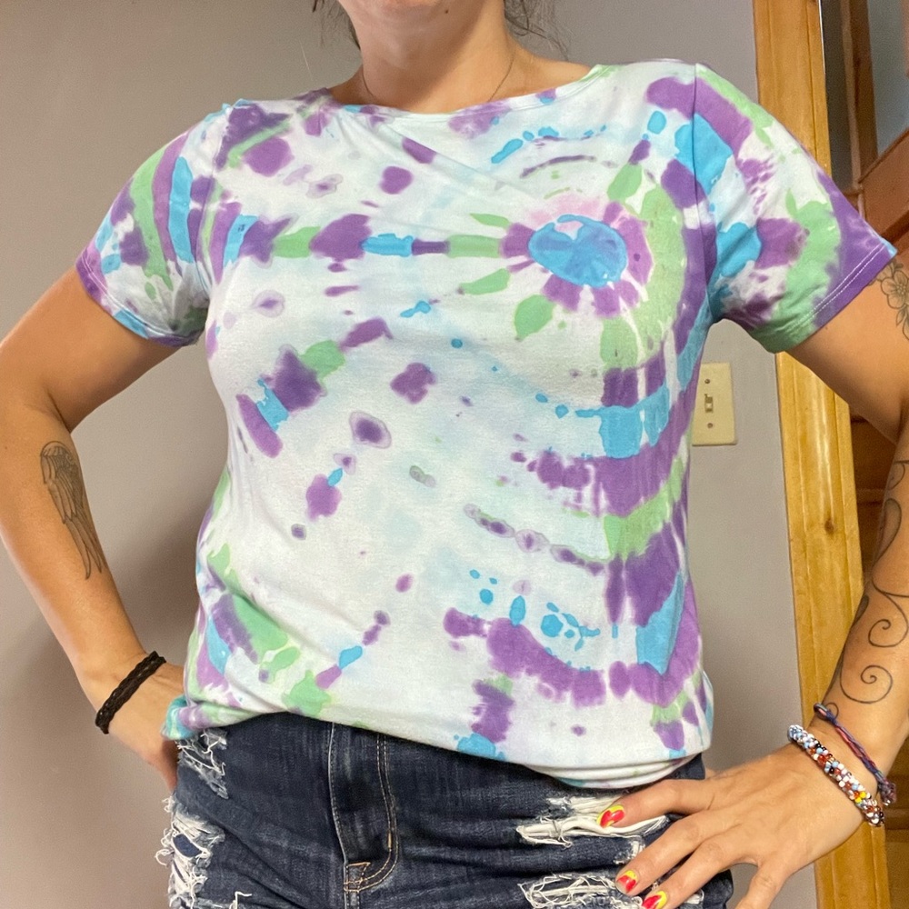 Tye dye t-shirt - Picture 1 of 10
